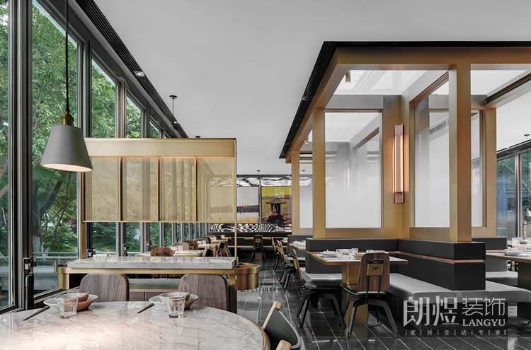 實體店鋪與淘寶店鋪優(yōu)劣分析？